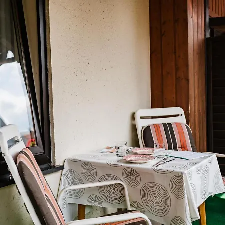 Nr 4 Im Haus Sabine *