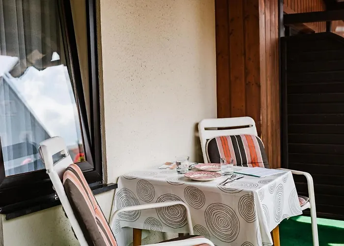 Nr 4 Im Haus Sabine *